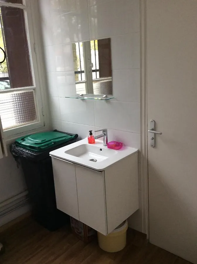 Rose Hotel Villejuif